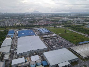 Kuching, Sarawak / Malezya - 14 Kasım 2020: Tüm büyük elektronik, güneş ve yarı iletken santrallerinin bulunduğu Samajaya Işık Endüstriyel Bölgesi