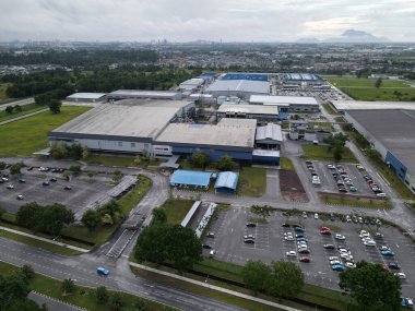 Kuching, Sarawak / Malezya - 14 Kasım 2020: Tüm büyük elektronik, güneş ve yarı iletken santrallerinin bulunduğu Samajaya Işık Endüstriyel Bölgesi