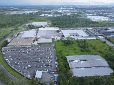 Kuching, Sarawak / Malezya - 14 Kasım 2020: Tüm büyük elektronik, güneş ve yarı iletken santrallerinin bulunduğu Samajaya Işık Endüstriyel Bölgesi