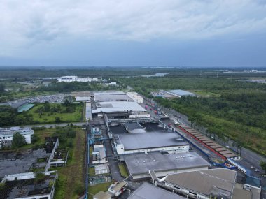 Kuching, Sarawak / Malezya - 14 Kasım 2020: Tüm büyük elektronik, güneş ve yarı iletken santrallerinin bulunduğu Samajaya Işık Endüstriyel Bölgesi