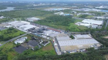 Kuching, Sarawak / Malezya - 14 Kasım 2020: Tüm büyük elektronik, güneş ve yarı iletken santrallerinin bulunduğu Samajaya Işık Endüstriyel Bölgesi