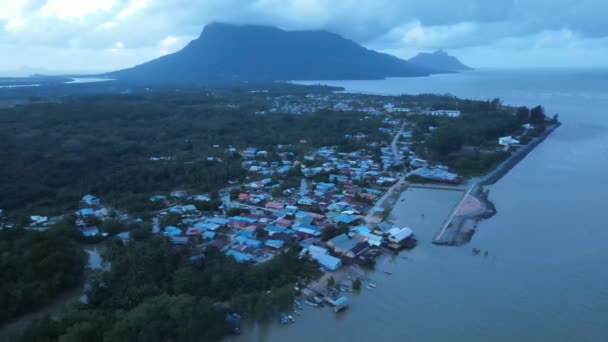 Kreative Luftaufnahmen Der Strände Santubong Und Damai Von Sarawak Malaysia — Stockvideo
