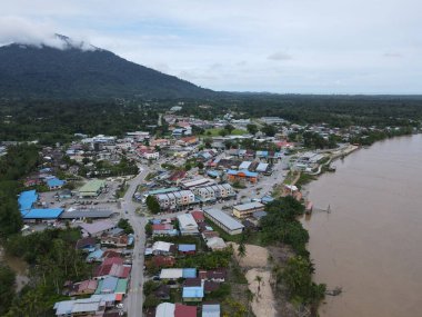 Sematan Sahili ve Sarawak ve Borneo Adası 'nın en güney kısmının kıyı şeridi.