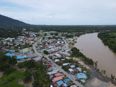 Sematan Sahili ve Sarawak ve Borneo Adası 'nın en güney kısmının kıyı şeridi.