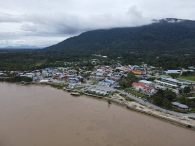 Sematan Sahili ve Sarawak ve Borneo Adası 'nın en güney kısmının kıyı şeridi.