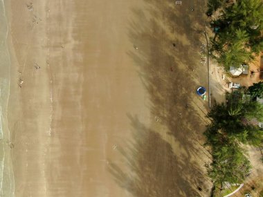 Sematan Sahili ve Sarawak ve Borneo Adası 'nın en güney kısmının kıyı şeridi.