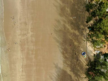 Sematan Sahili ve Sarawak ve Borneo Adası 'nın en güney kısmının kıyı şeridi.