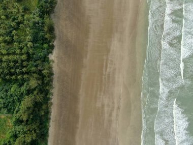 Sematan Sahili ve Sarawak ve Borneo Adası 'nın en güney kısmının kıyı şeridi.