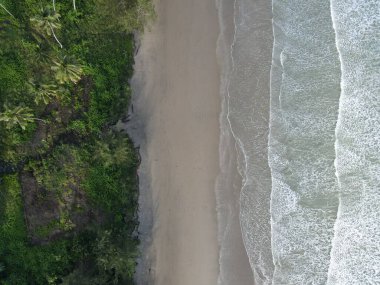 Sematan Sahili ve Sarawak ve Borneo Adası 'nın en güney kısmının kıyı şeridi.