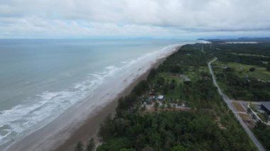 Sematan Sahili ve Sarawak ve Borneo Adası 'nın en güney kısmının kıyı şeridi.