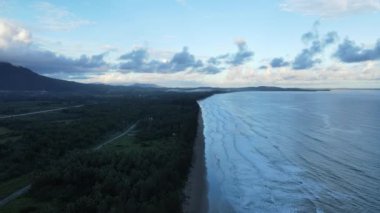 Sematan Sahili ve Sarawak ve Borneo Adası 'nın en güney kısmının kıyı şeridi.