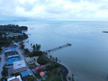 Sematan Sahili ve Sarawak ve Borneo Adası 'nın en güney kısmının kıyı şeridi.