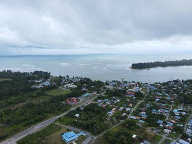 Sematan Sahili ve Sarawak ve Borneo Adası 'nın en güney kısmının kıyı şeridi.