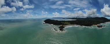 Telok / Teluk Melano Sahil ve Plajı Sarawak ve Borneo Adası 'nın Tanjung Datu bölgesinin en güney ucunda.