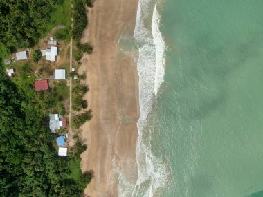 Telok / Teluk Melano Sahil ve Plajı Sarawak ve Borneo Adası 'nın Tanjung Datu bölgesinin en güney ucunda.