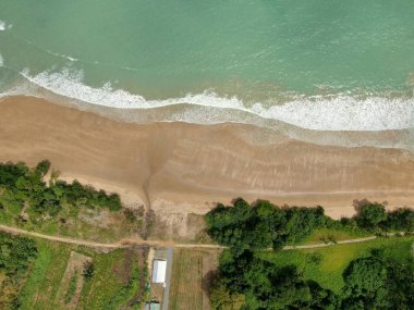 Telok / Teluk Melano Sahil ve Plajı Sarawak ve Borneo Adası 'nın Tanjung Datu bölgesinin en güney ucunda.