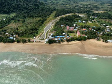 Telok / Teluk Melano Sahil ve Plajı Sarawak ve Borneo Adası 'nın Tanjung Datu bölgesinin en güney ucunda.