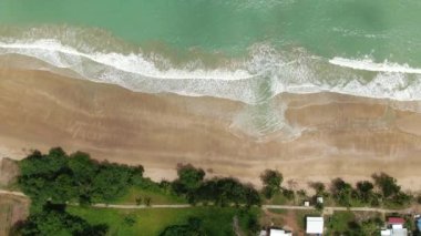 Telok / Teluk Melano Sahil ve Plajı Sarawak ve Borneo Adası 'nın Tanjung Datu bölgesinin en güney ucunda.