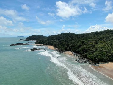 Telok / Teluk Melano Sahil ve Plajı Sarawak ve Borneo Adası 'nın Tanjung Datu bölgesinin en güney ucunda.