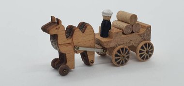 Ahşaptan yapılmış küçük ahşap modellerin yaratıcı çekimlerini kapat, diğer adıyla Simgeler.