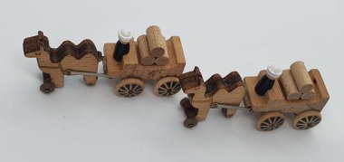 Ahşaptan yapılmış küçük ahşap modellerin yaratıcı çekimlerini kapat, diğer adıyla Simgeler.