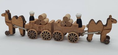 Ahşaptan yapılmış küçük ahşap modellerin yaratıcı çekimlerini kapat, diğer adıyla Simgeler.