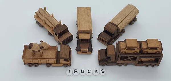 Zamknij Kreatywne Ujęcia Małych Drewnianych Modeli Ręcznie Wykonanych Drewna Znanych — Zdjęcie stockowe