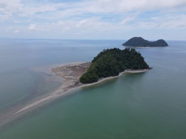 Malezya 'nın Borneo Adası' ndaki pek çok kişi tarafından keşfedilmemiş Satang Adası 'nın Gizemli Cenneti.