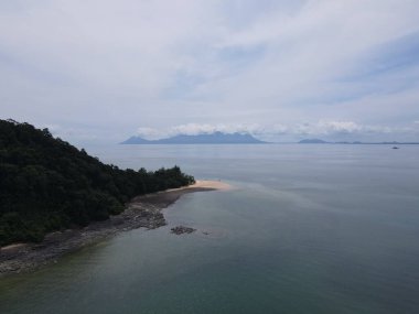 Malezya 'nın Borneo Adası' ndaki pek çok kişi tarafından keşfedilmemiş Satang Adası 'nın Gizemli Cenneti.