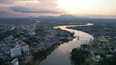 Kuching, Sarawak / Malezya - 26 Nisan 2021: Şehrin Tarihi Binaları ve Turist Çekim Alanları