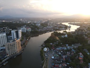Kuching, Sarawak / Malezya - 26 Nisan 2021: Şehrin Tarihi Binaları ve Turist Çekim Alanları