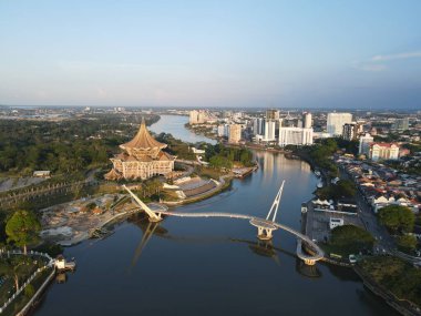 Kuching, Sarawak / Malezya - 26 Nisan 2021: Şehrin Tarihi Binaları ve Turist Çekim Alanları