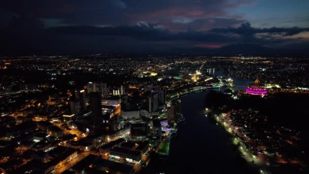 Kuching Sarawak Malezya Mart 2020 Şehrin Tarihi Binaları Turist Çekim — Stok video