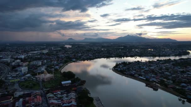 Kuching Sarawak Malezya Mayıs 2021 Kuching Şehrinin Binaları Simgeleri Manzarası — Stok video