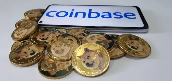 Kuching Sarawak Malaysia Juni 2021 Makroansicht Goldglänzender Münzen Mit Dogecoin — Stockfoto