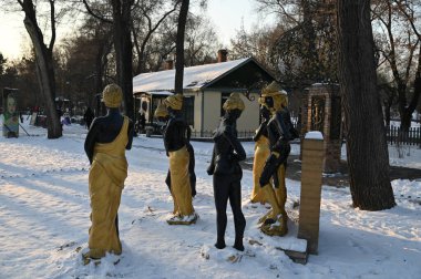 Harbin, Çin 29 Aralık 2025: Harbin sokakları kış boyunca