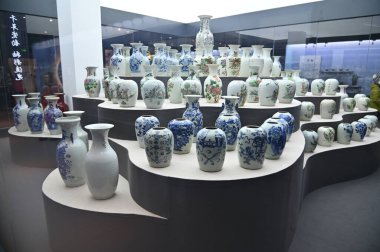 Harbin, Çin 29 Aralık 2025: Harbin sokakları kış boyunca