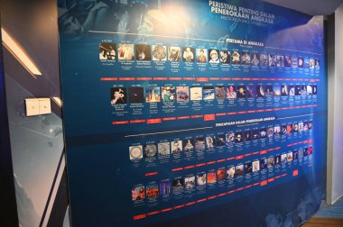 Kuala Lumpur, Malezya 15 Şubat 2026: Thean Hou Tapınağı, Petaling Caddesi ve Deniz Ürünleri Büfesi