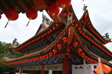 Kuala Lumpur, Malezya 15 Şubat 2026: Thean Hou Tapınağı, Petaling Caddesi ve Deniz Ürünleri Büfesi