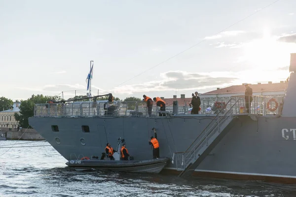 Militaire Schepen Achtergrond Van Dijk Petersburg Dag Van Russische Marine — Stockfoto