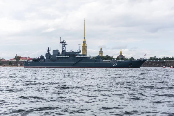 Kruiser Aurora Petersburg Legendarisch Oorlogsschip Afgemeerd Aan Petrogradskaya Dijk Van — Stockfoto