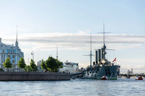 Корабель Аврора Санкт Петербурзі Легендарний Військовий Корабель Пришвартований Петроградській Набережній — стокове фото