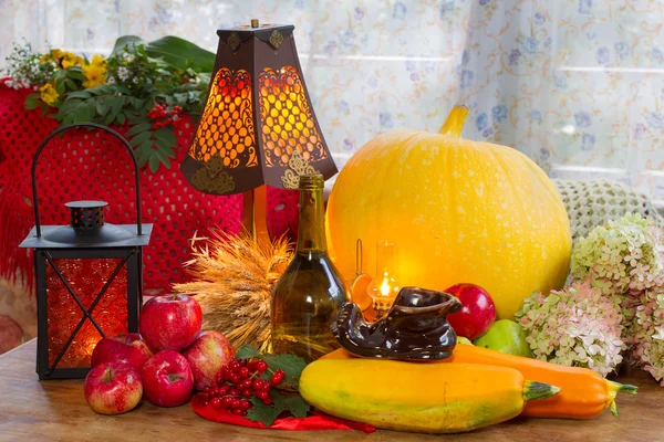 Thanksgiving - en familjesemester, Stilleben med grönsaker och — Stockfoto