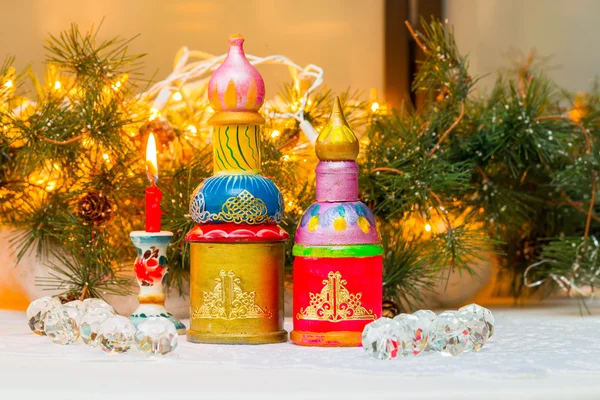 Christmas still life in the Russian style with models of Russian churches — Stock Photo, Image