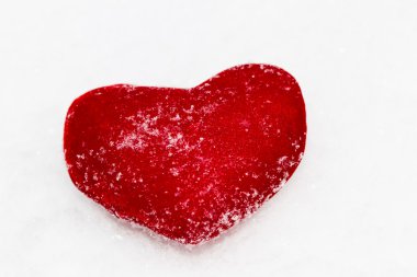 Aşk Sevgililer adı bir sembolü olarak kırmızı peluş kalp