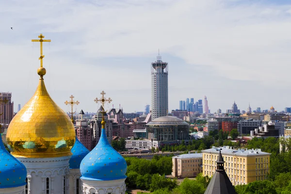 Rusia, Moscú, mayo de 2013 - Vista de Moscú desde el campanario de — Foto de Stock