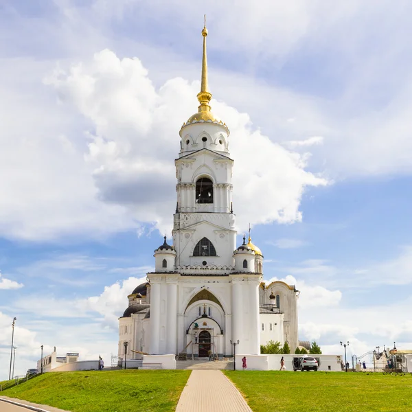 Rússia, Vladimir, Catedral da Assunção, construída no século XII, um monumento notável da arquitetura de pedra branca da Rússia pré-mongol. Igreja Ortodoxa Metropolitana Vladimir da diocese; e Museu Nacional — Fotografia de Stock