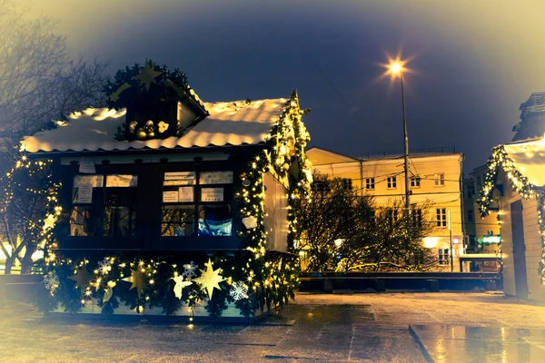 Rusia, Moscú, 7 de enero de 2016 - Noche de Navidad calles de la ciudad, fes — Foto de Stock