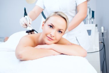 yordam kaldırma rf alma kadın