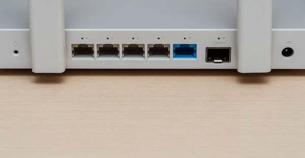 gigabit portları olan wi-fi yönlendirici